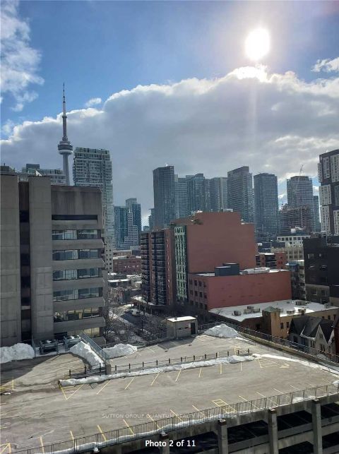 1014 - 210 Simcoe Street