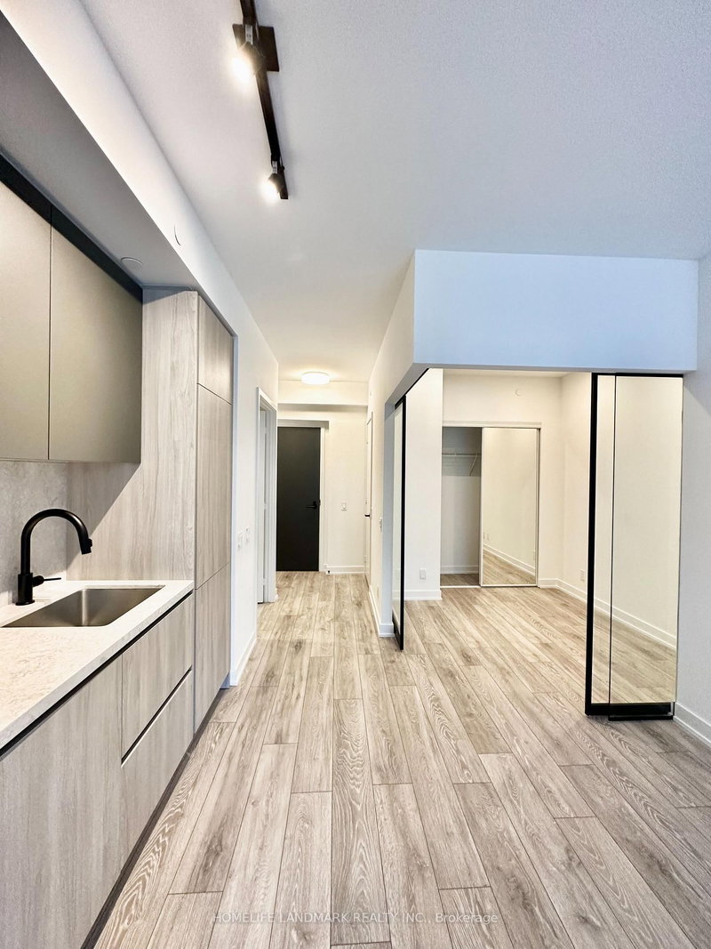 905 - 108 Peter St, Toronto, M5V 0W2 | Image 2