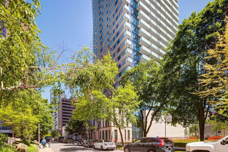 4509 - 1080 Bay St, Toronto, M5S 0A5 | Image 2