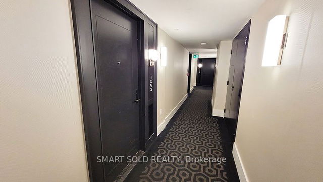1203 - 955 Bay Street