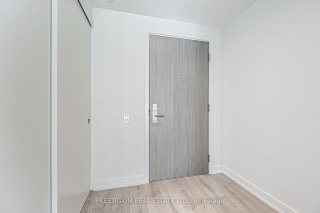 1208 - 161 Roehampton Avenue