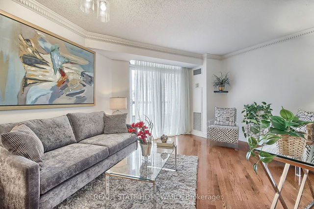 1829 - 15 Northtown Way