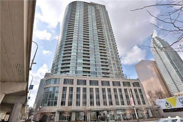 3706 - 18 Yonge Street