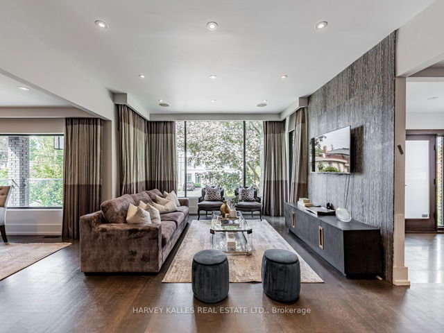 33 Prue Avenue