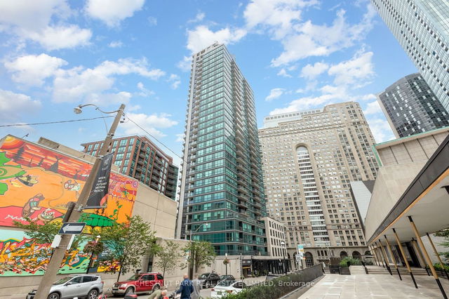 903 - 1 Scott Street