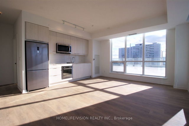 405 - 36 Forest Manor Road