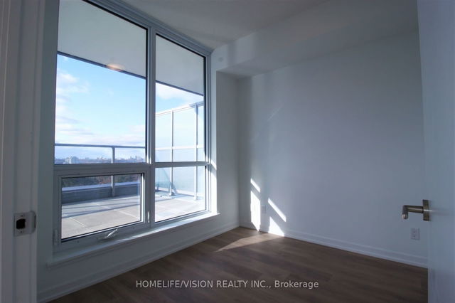 405 - 36 Forest Manor Road