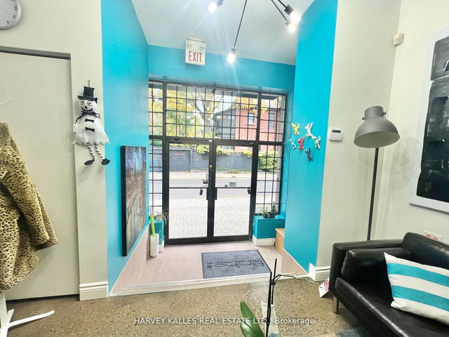 104 - 275 Macpherson Avenue