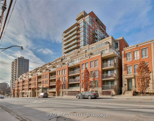525 - 900 Mount Pleasant Road