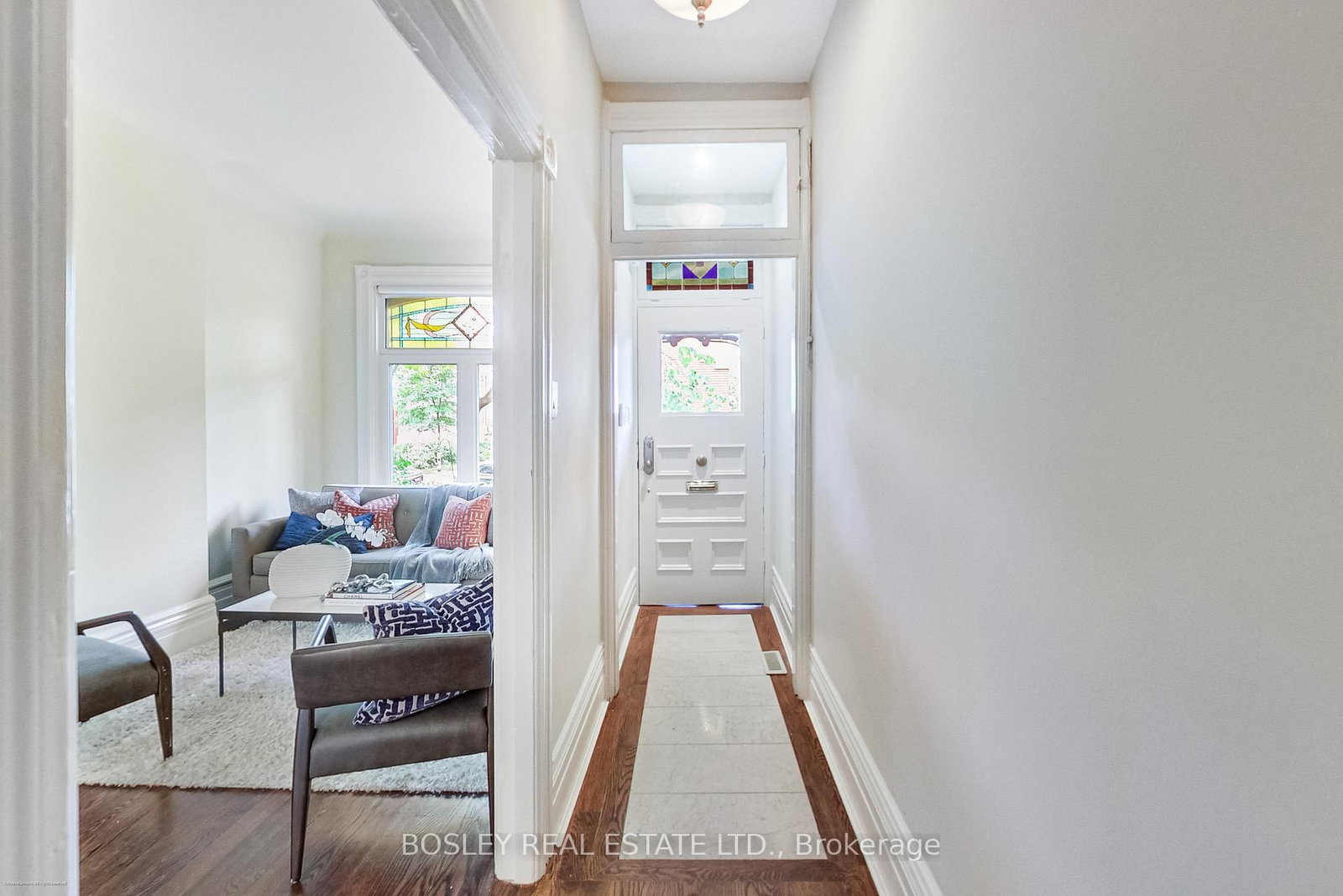 Listing Image 4