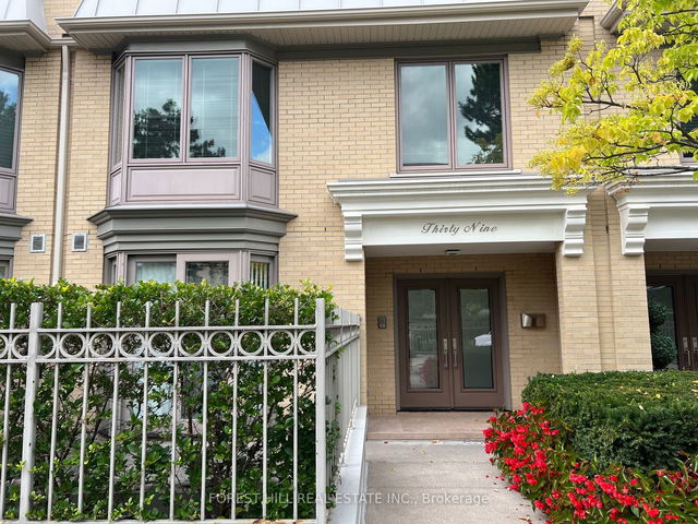 39 Lower Village Gate