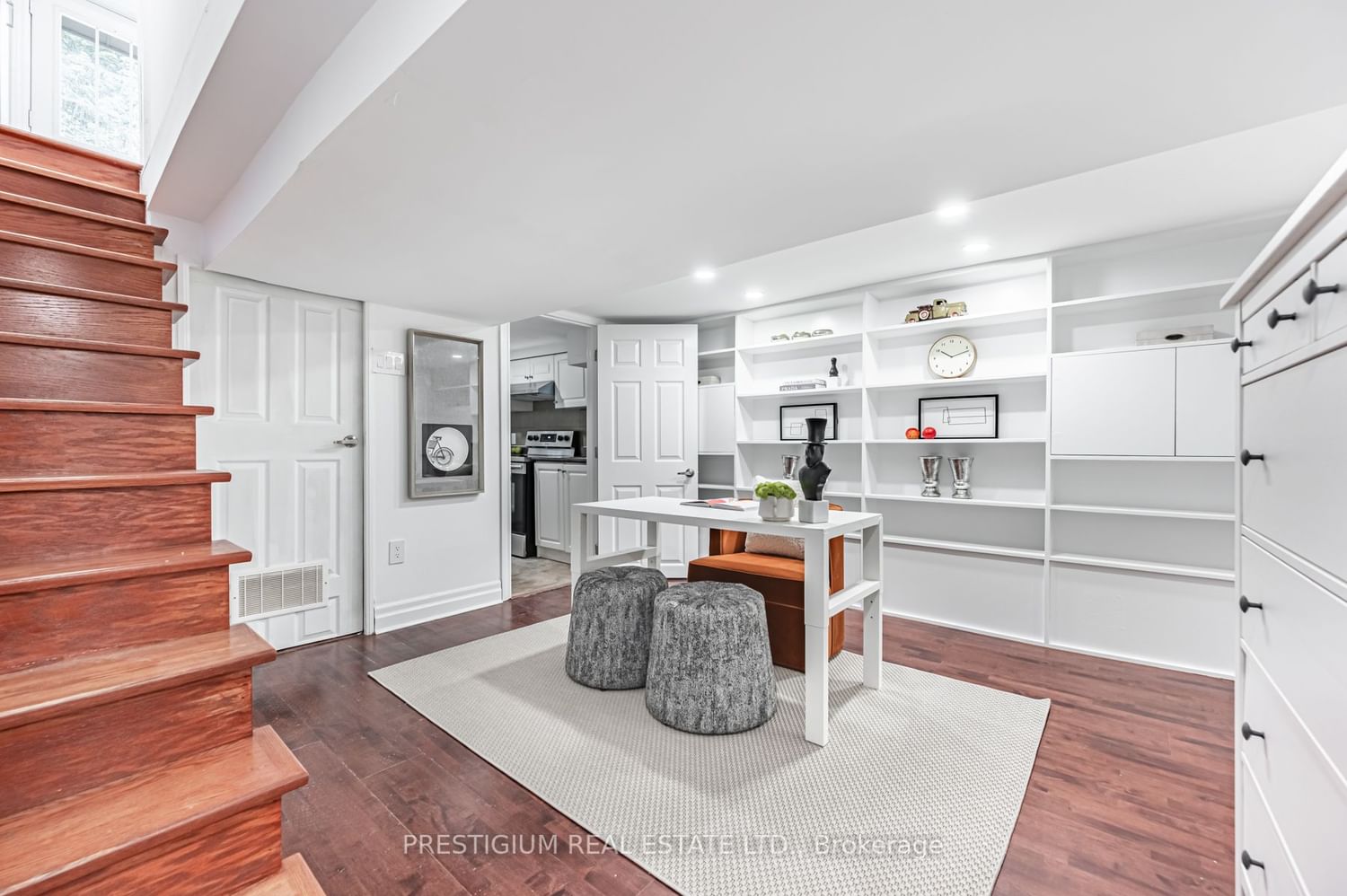 Listing Image 15