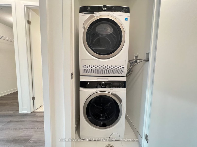 2111 - 138 Downes St, Toronto, M5E 0E4 | Image 3