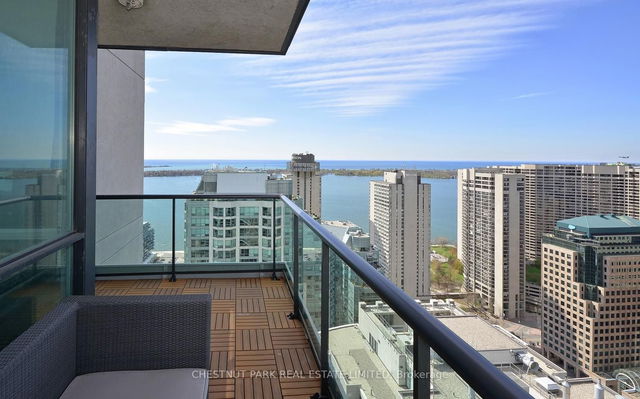 Ph 7 - 16 Yonge Street