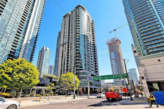 411 - 12 Yonge Street