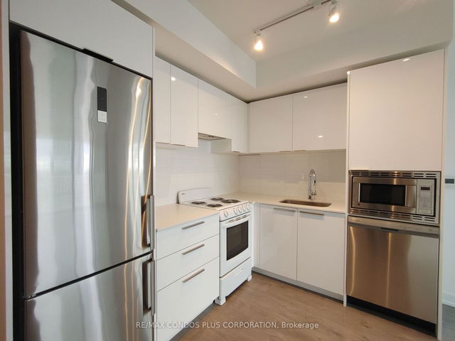 3012 - 501 Yonge Street
