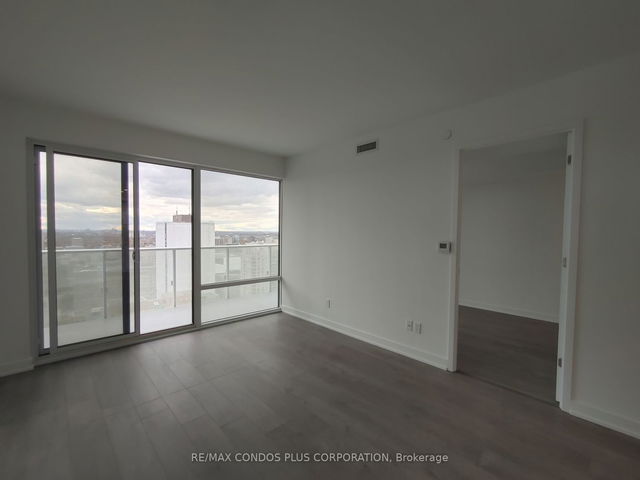 3012 - 501 Yonge Street
