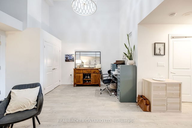 213 - 125 Western Battery Road