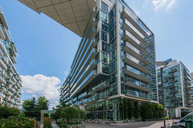 802 - 39 Queens Quay