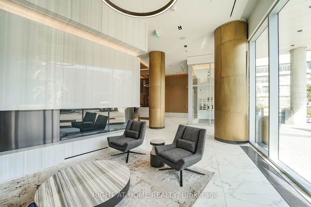 707 - 15 Queens Quay