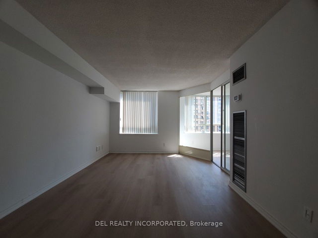 1509 - 633 Bay Street