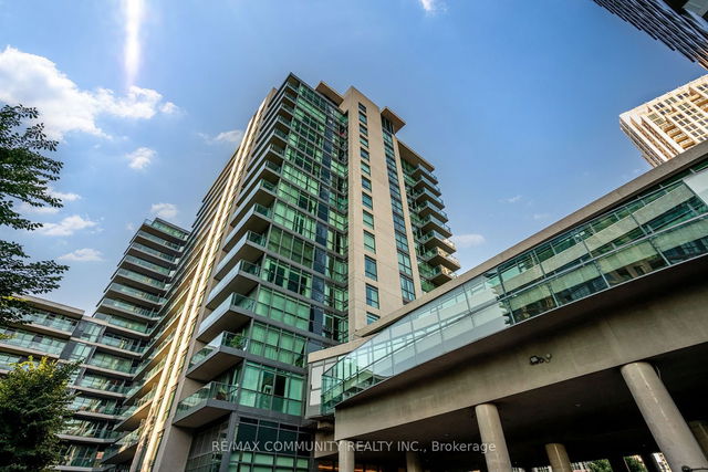 563 - 209 Fort York Boulevard