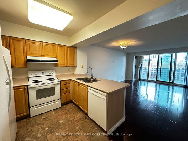 2506 - 750 Bay Street