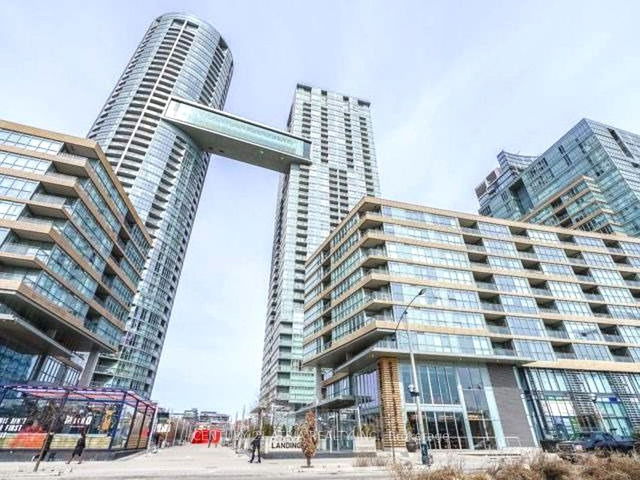 3711 - 15 iceboat Terrace