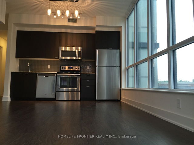 302 - 88 Sheppard Avenue