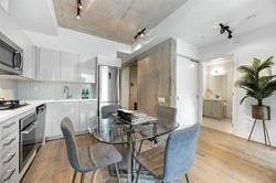 202 - 39 Brant Street