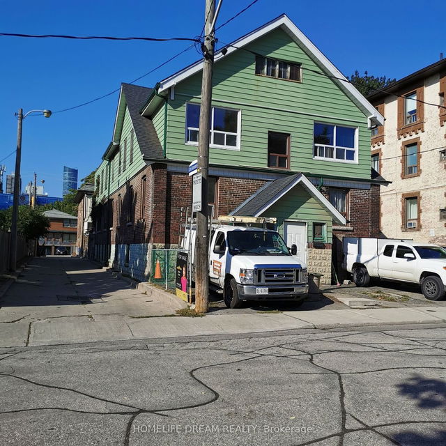 18 Gifford Street