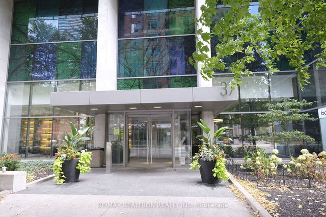1309 - 37 Grosvenor Street