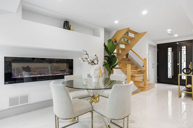68 Dewlane Drive