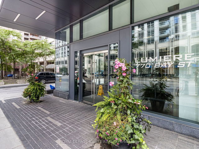 2509 - 770 Bay Street