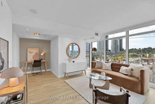 607 - 72 Esther Shiner Boulevard