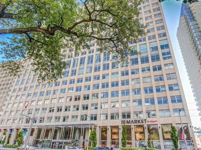 1805 - 111 St Clair Avenue