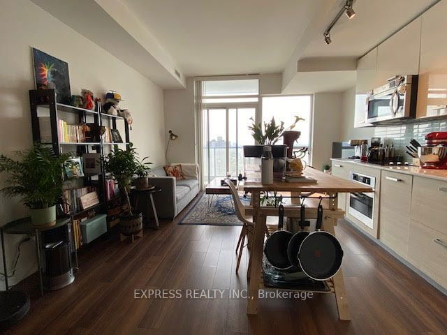 2104 - 210 Simcoe Street