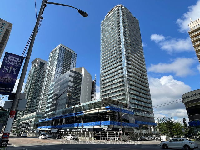2009 - 15 Ellerslie Avenue