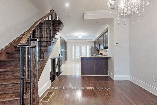 30 Mallingham Crt, Toronto, M2N 0C7 | Image 3