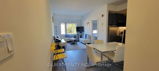 10 - 10 Marquette Avenue
