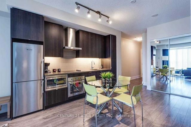 3401 - 300 Front Street