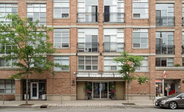 427 - 955 Queen Street