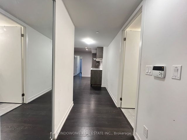 1006 - 60 Shuter Street