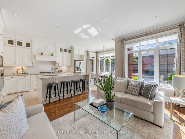 252 Sutherland Drive