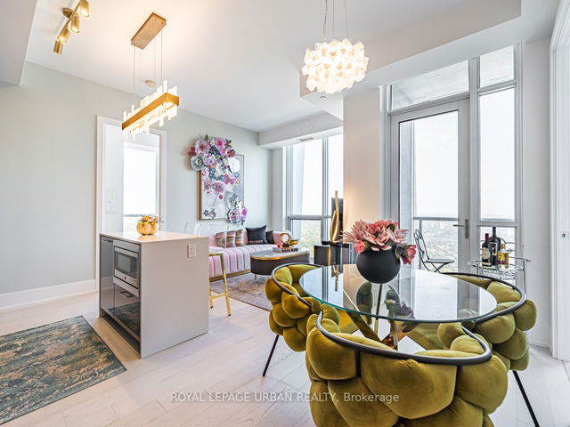 Lph8 - 1 Yorkville Avenue