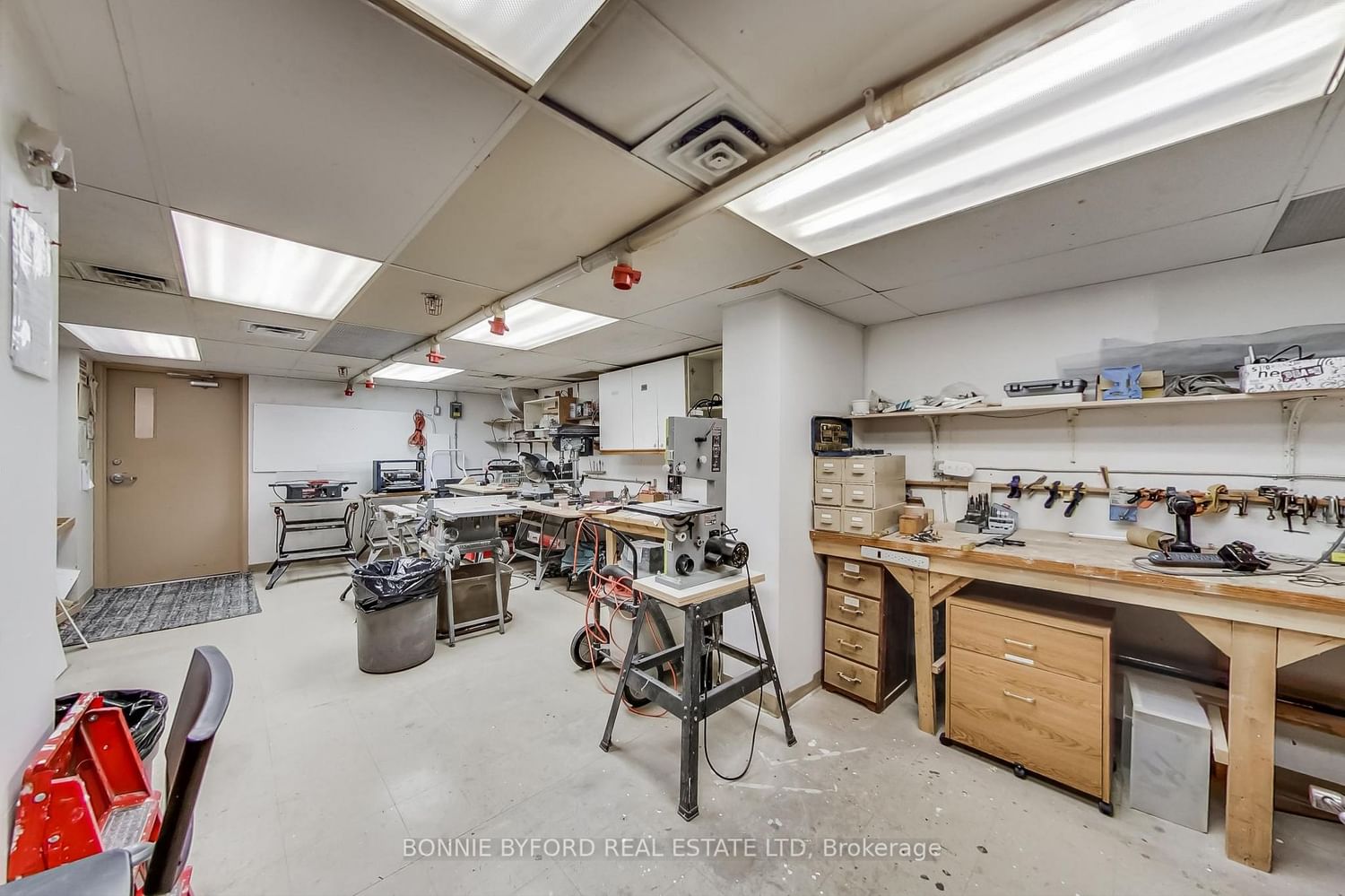 Listing Image 35