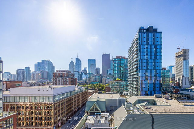 409 - 330 Adelaide Street