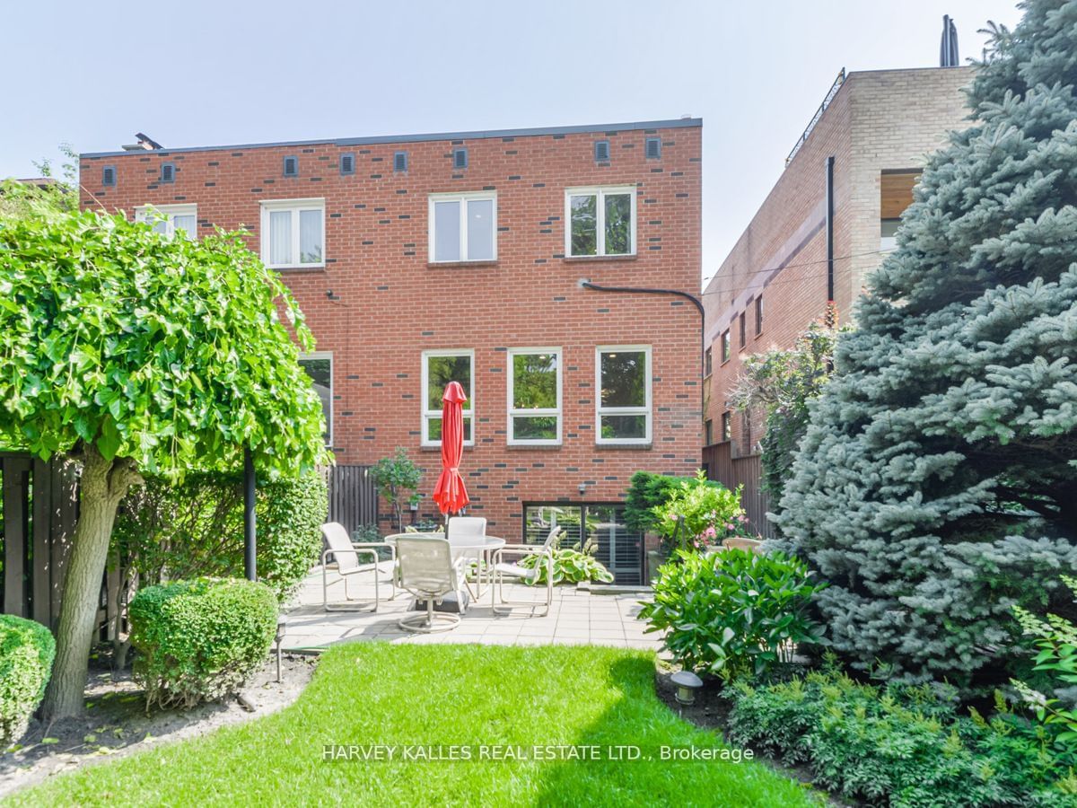 Listing Image 4