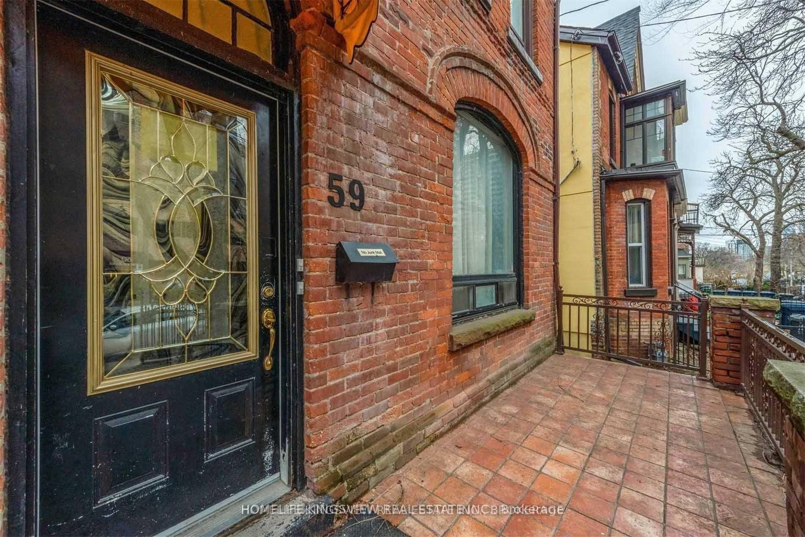Listing Image 4