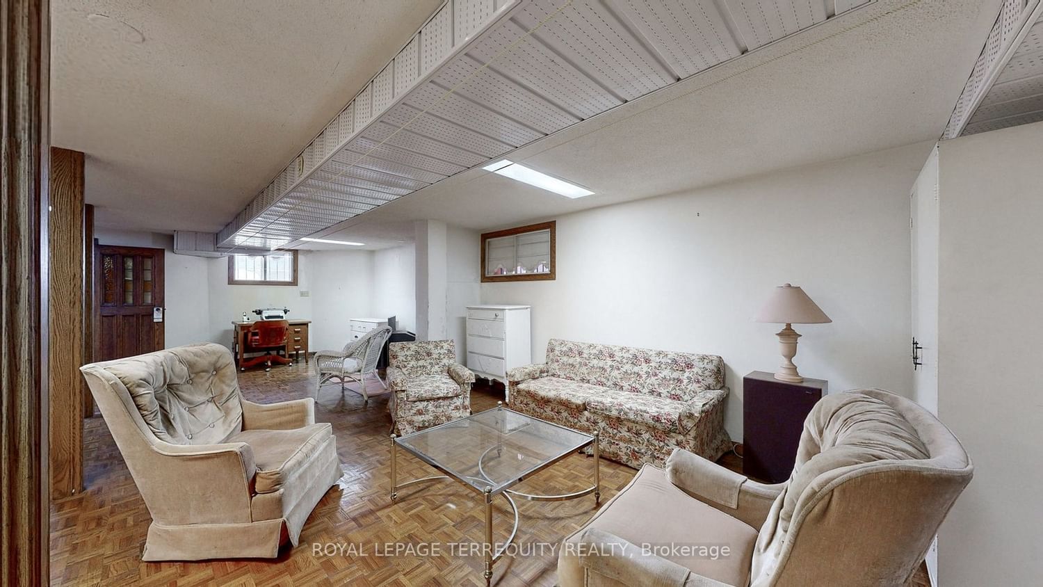 Listing Image 33